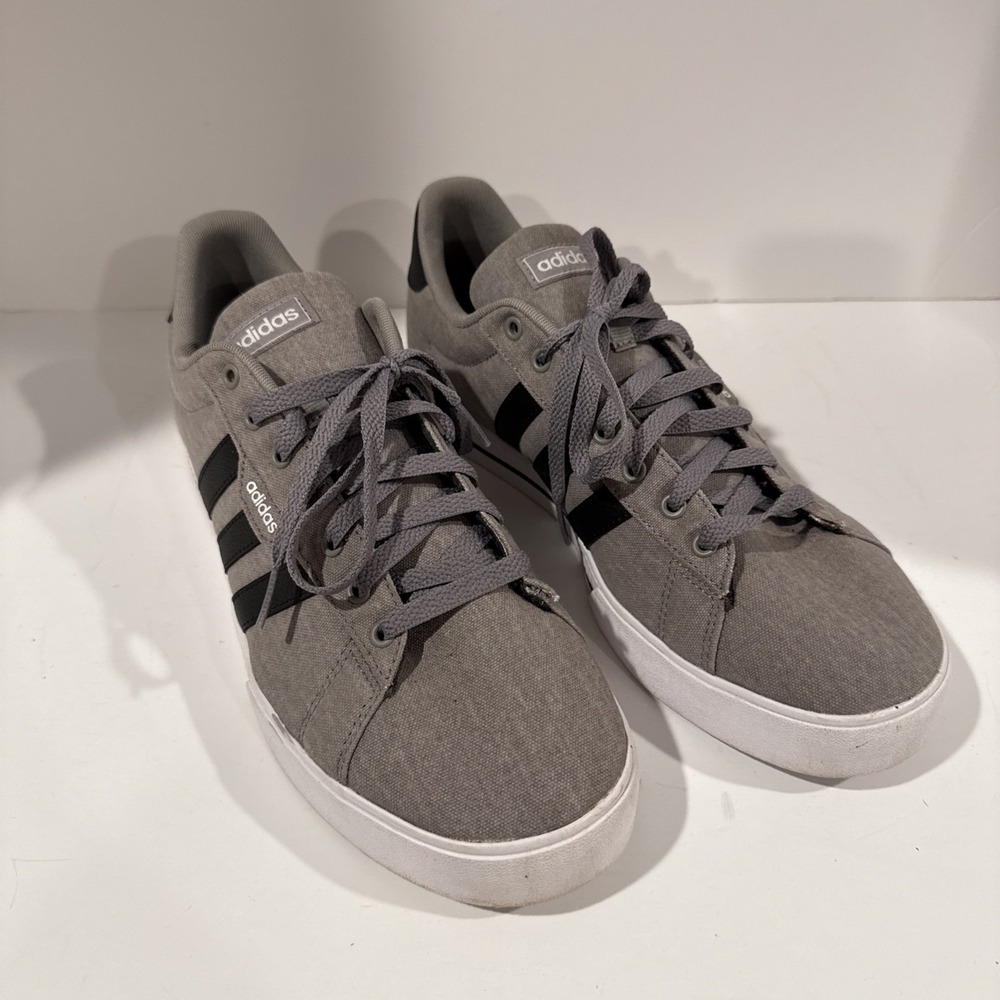 Adidas Daily 3.0‎ Mens 12 Gray Canvas Skateing Shoes Sneakers Casual FW3270